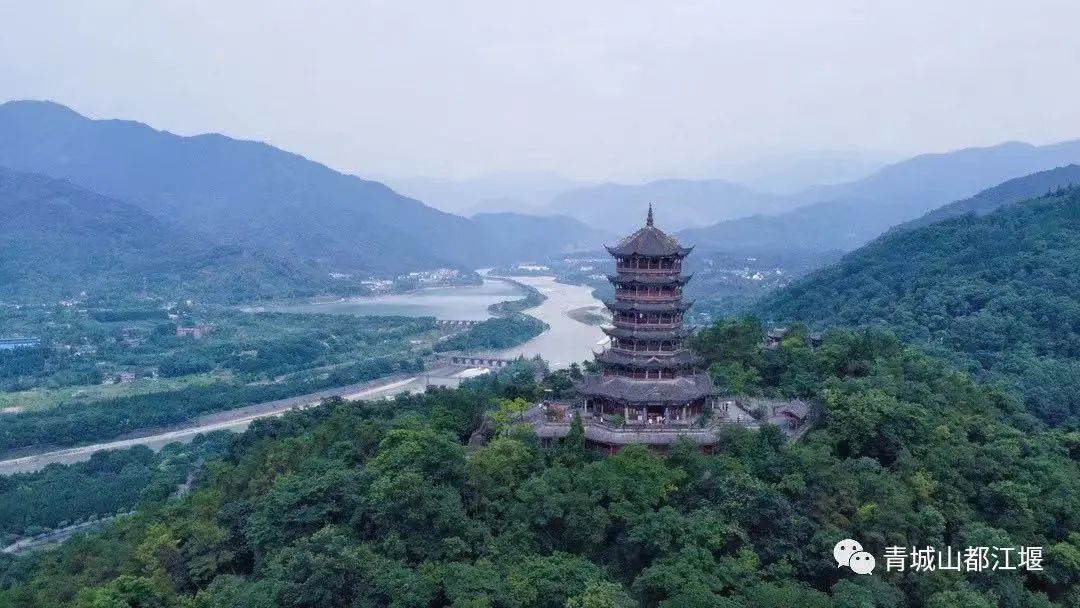 他们来了！6月9日东方甄选走进都江堰！