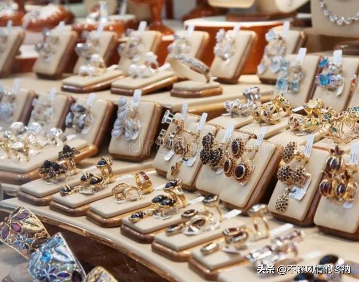 没买过什么不得了的东西,没买过东西