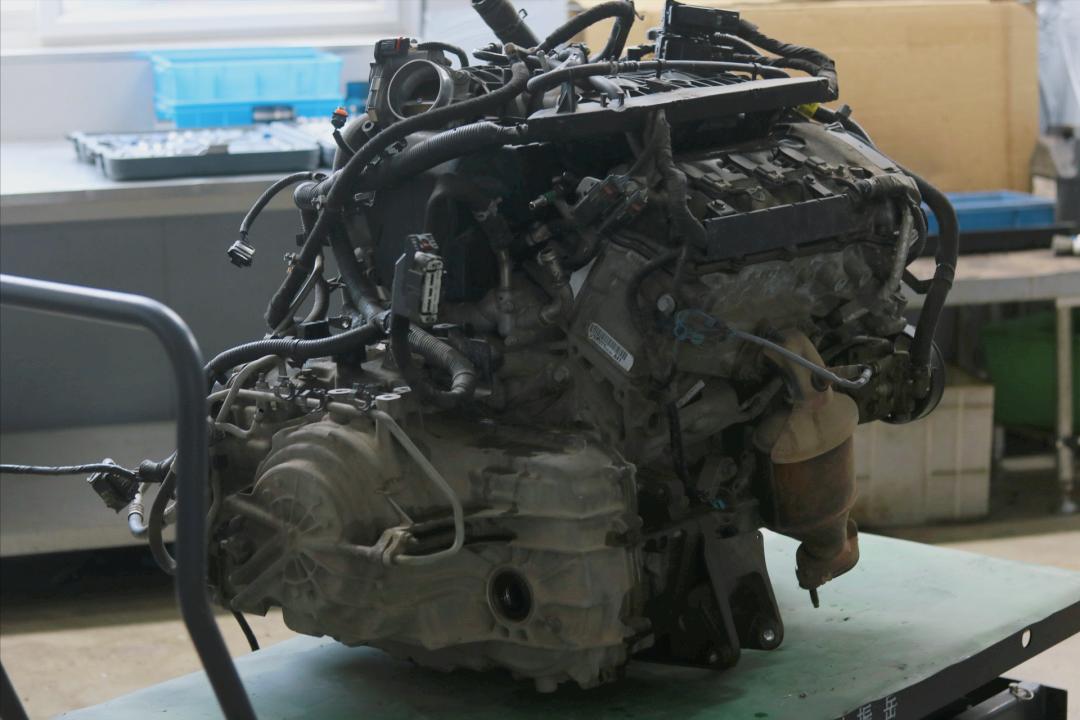 破烂的车变成新车,破烂的车子翻新