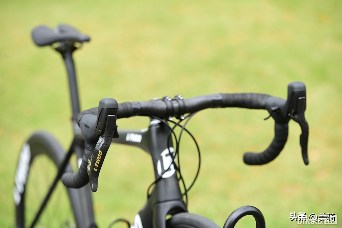 java全碳纤维油压碟刹改装,公路车碟刹电子变速套件推荐