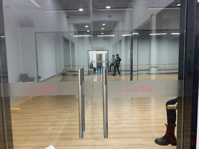 采光好玻璃隔断墙,采光隔墙