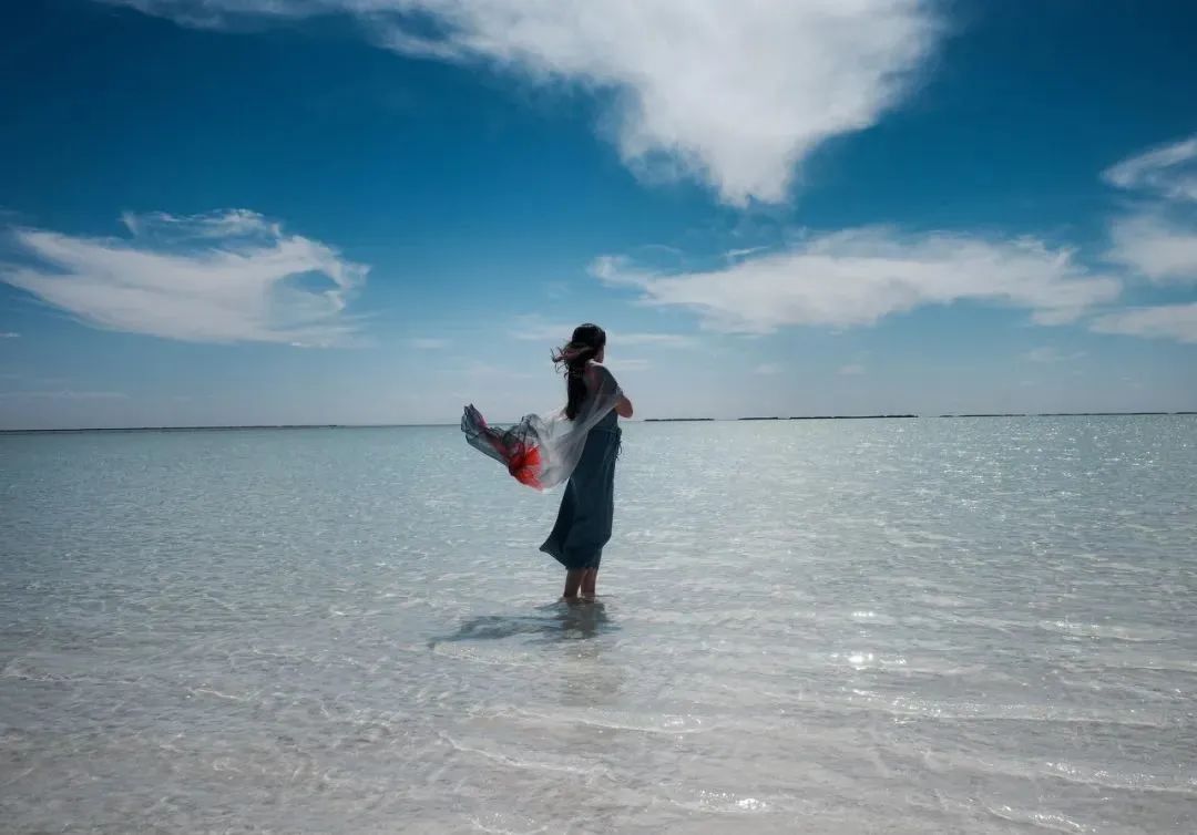 被已婚男人爱上的迹象,女人爱上一个男人会有的10个迹象