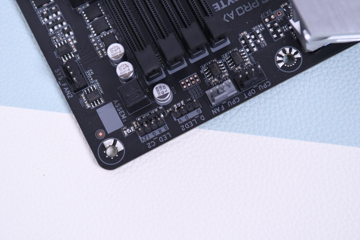 apu可以配独显吗,apu能不能加独显