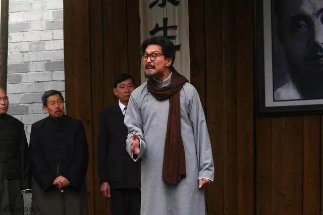 鏉窞濂冲ぇ瀛︾敓鍦伴搧鎸囪矗鐢峰鍚庣画,鐤戣鍦伴搧浜嬩欢濂冲瓙闇稿噷鑰呭啀鍙戝０