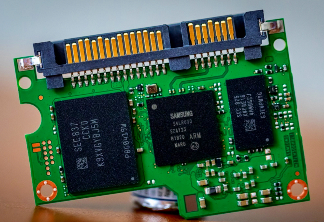 目前值得购买的固态硬盘推荐,目前最值得购买的大容量固态硬盘