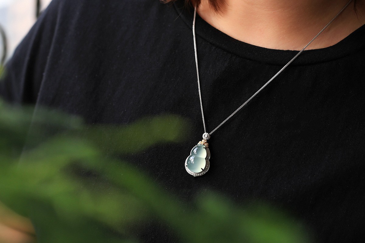 新手翠友定制翡翠该如何选料,翡翠1千万