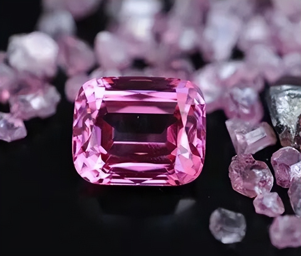 坦桑石描述,坦桑石的形成