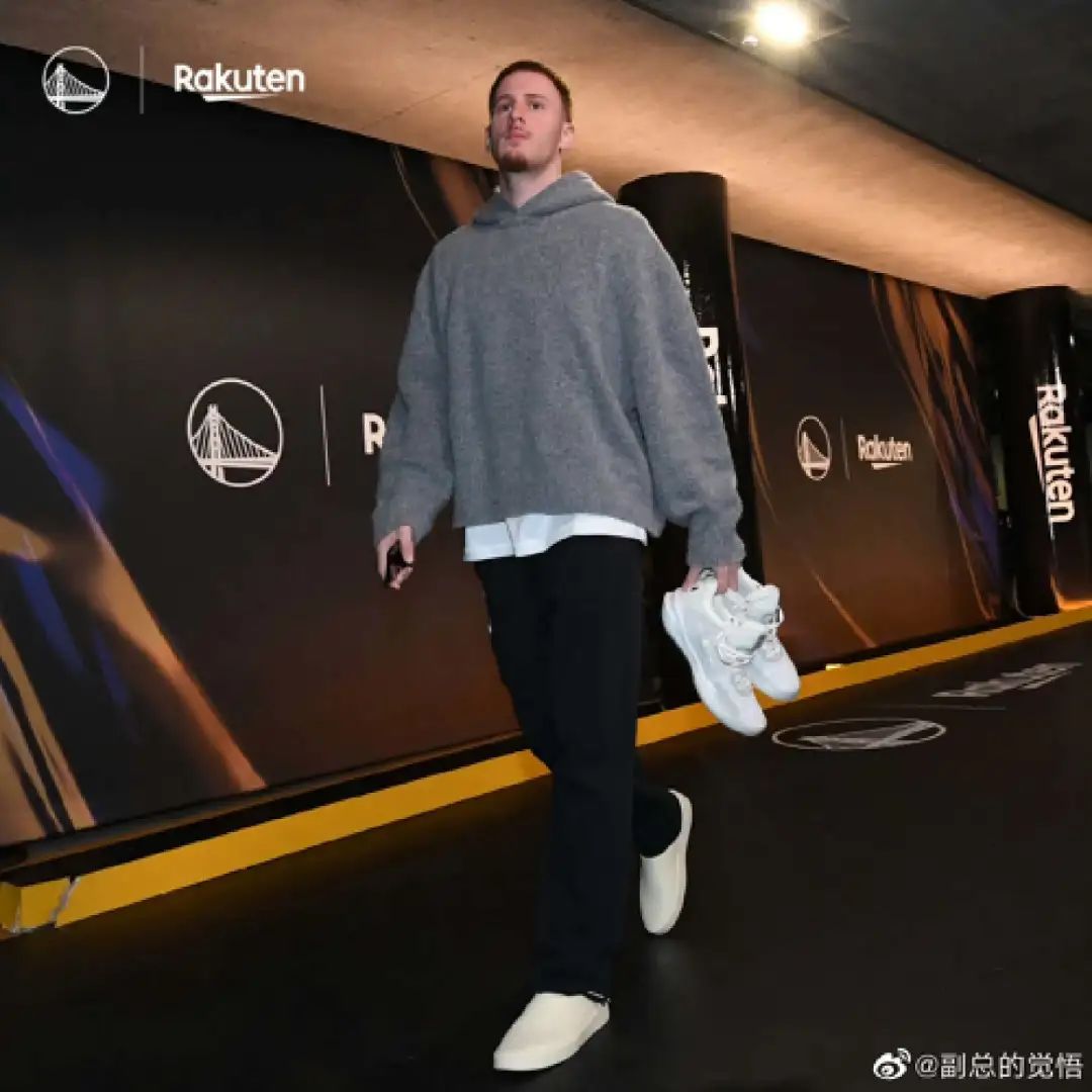 太卷了180还穿增高鞋,盘点600多的球星签名战靴性能真高