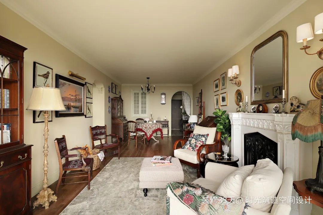 绻佸崕閮藉競閲岀殑鐢板洯鐢熸椿,绻佸崕閮藉競涓殑璇楁剰浜哄眳