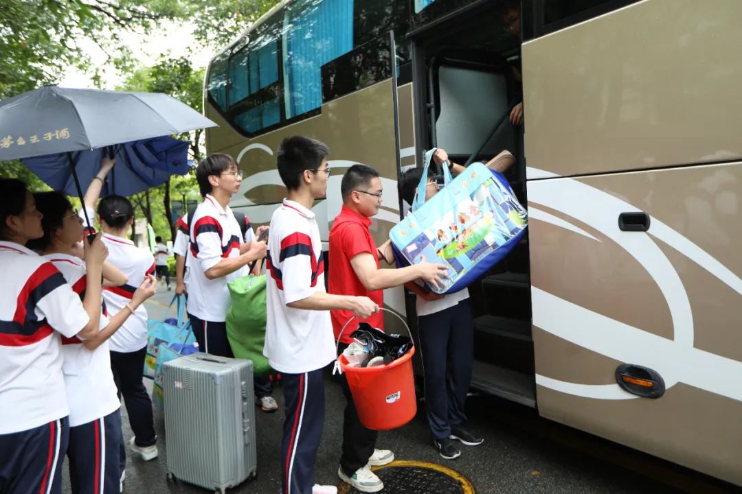 准备上学了孩子加油,中考准备就绪同学加油