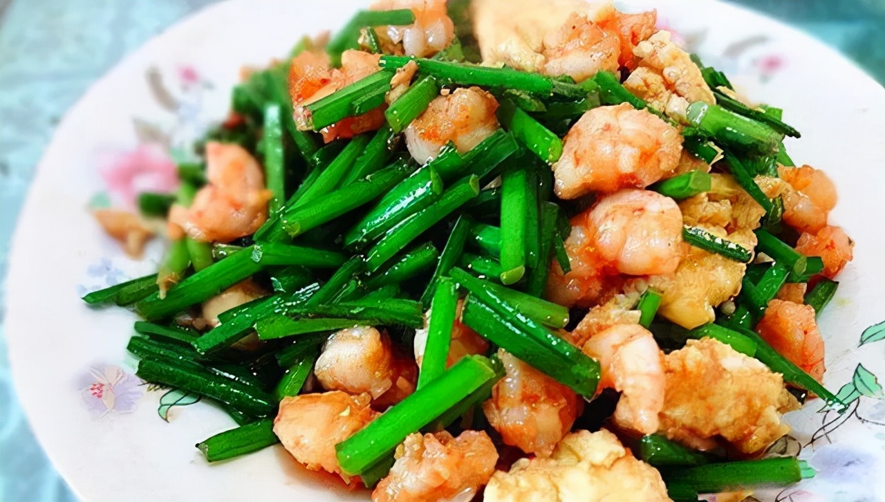 甲状腺结节痰湿型的治疗案例,爱长结节的人饮食注意点什么