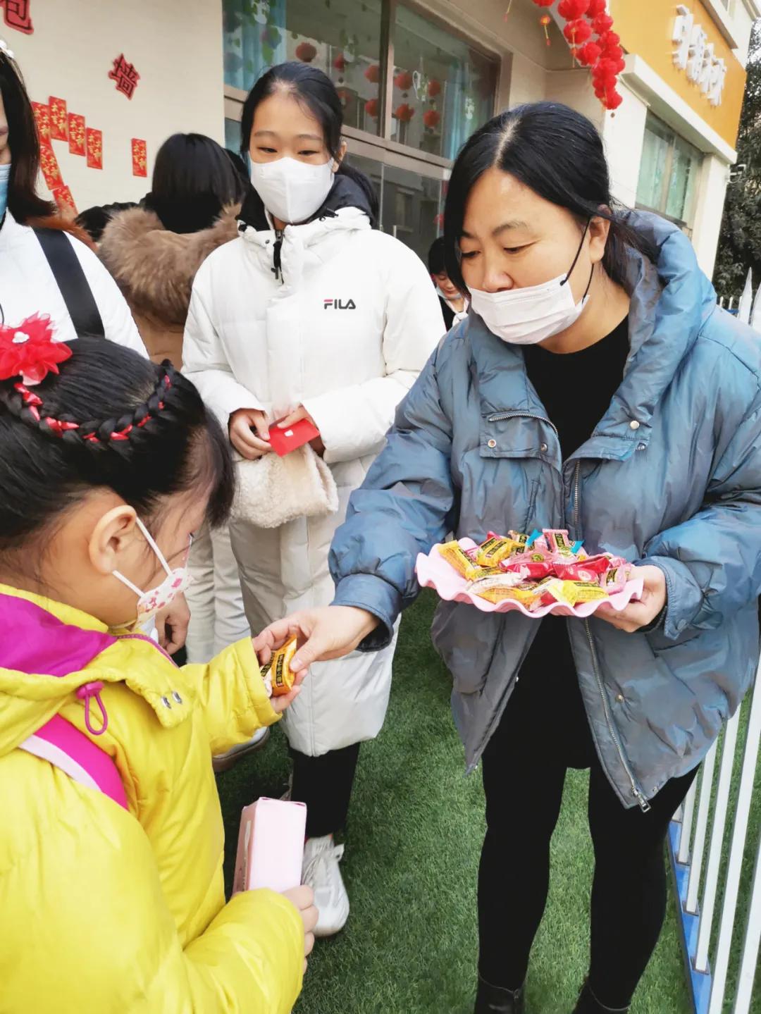 “福娃闹新春,虎年乐淘淘”——未来时光芝澜明仕幼儿园元旦活动