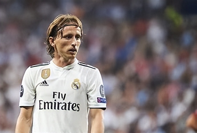 足坛转会资讯,18-19赛季足球转会表