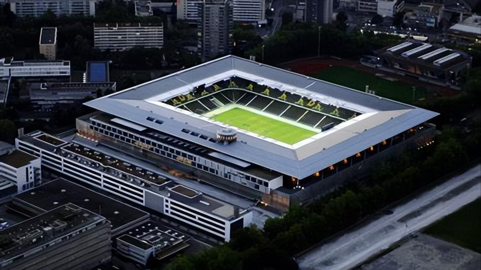 欧洲足球豪门球场盘点,欧洲足坛十大震撼球场