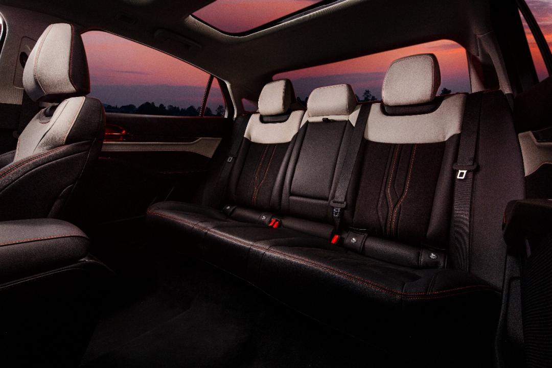 全新一代蒙迪欧迎来线上全球首发,全新蒙迪欧对比上一代蒙迪欧