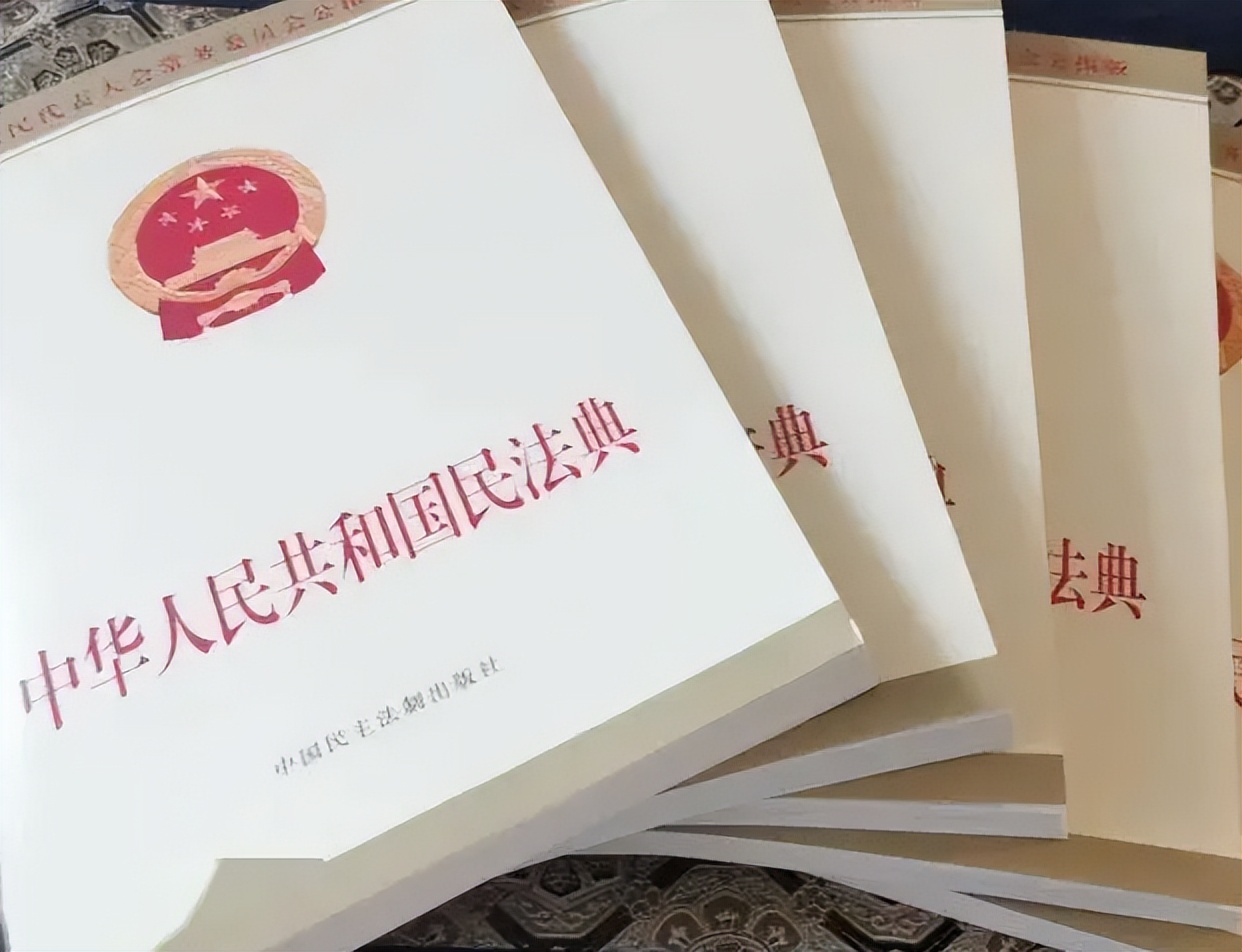 房东有权利清空租户的物品吗,房东让承租方清退原租户合法吗