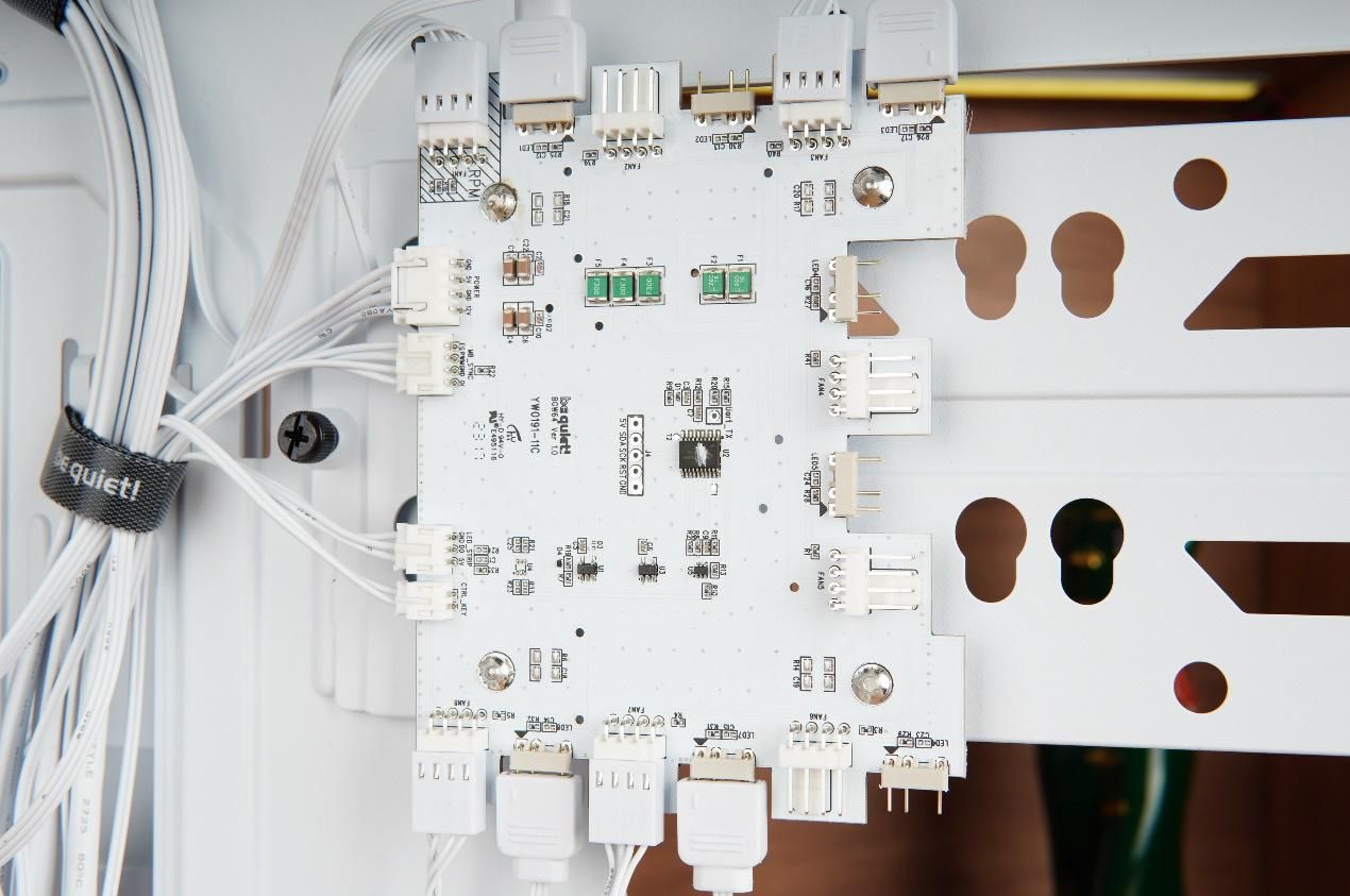 令人惊艳的散热效能，德商德静界ShadowBase800FX机箱