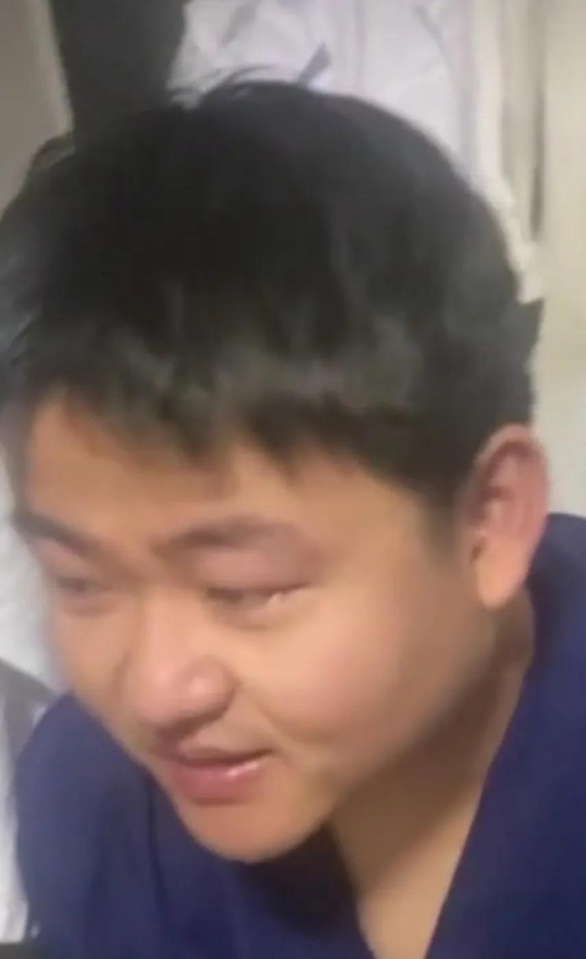 80岁老人脑出血家人放弃医生哭了,老人脑出血家属拒绝手术医生落泪