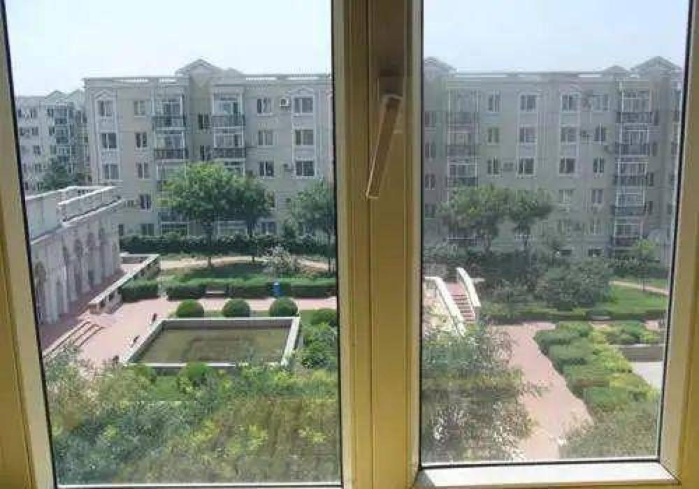 别在网上晒自拍，有只眼睛正盯着你