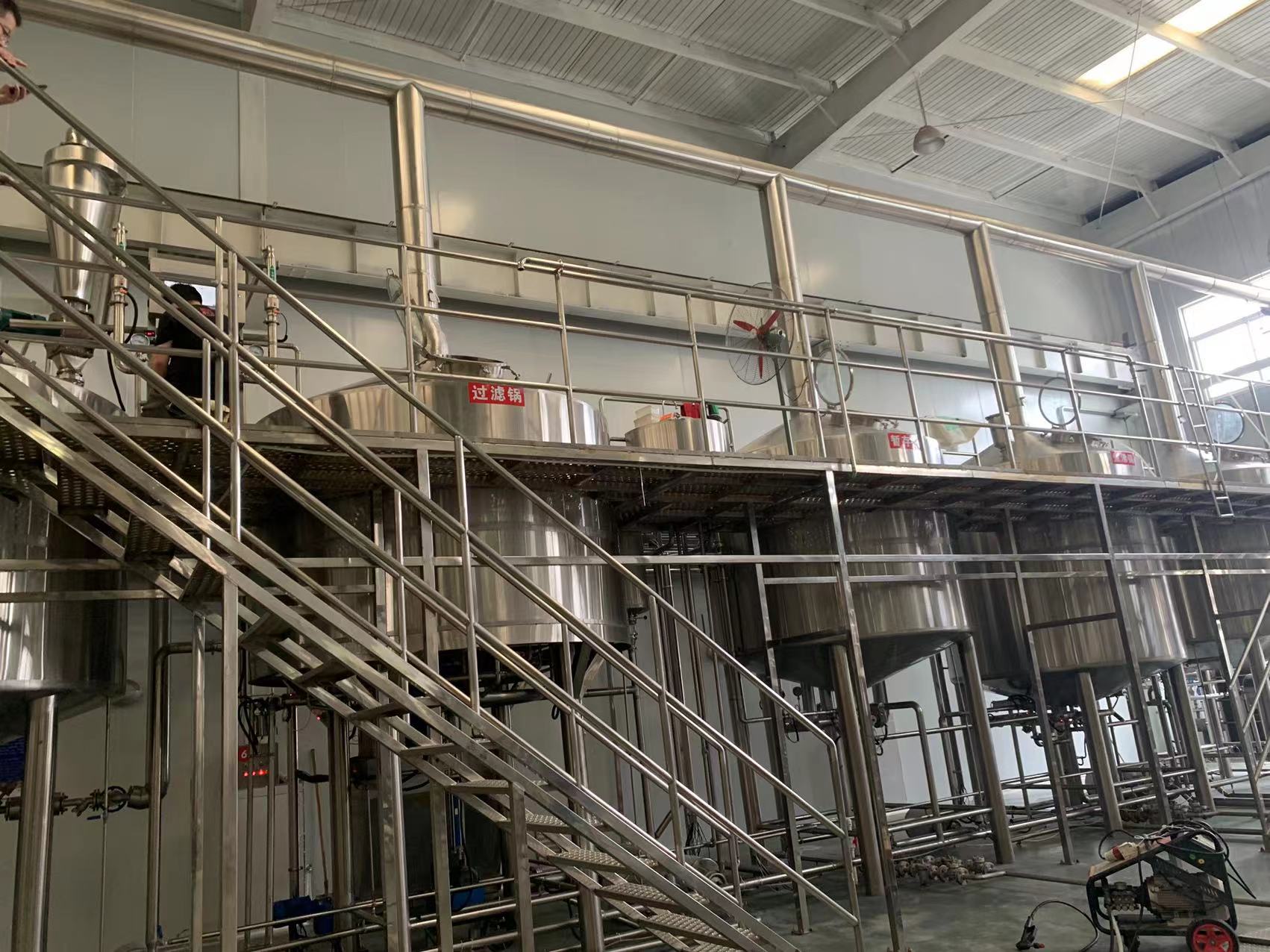 广东啤酒精酿设备,小型精酿啤酒厂设备