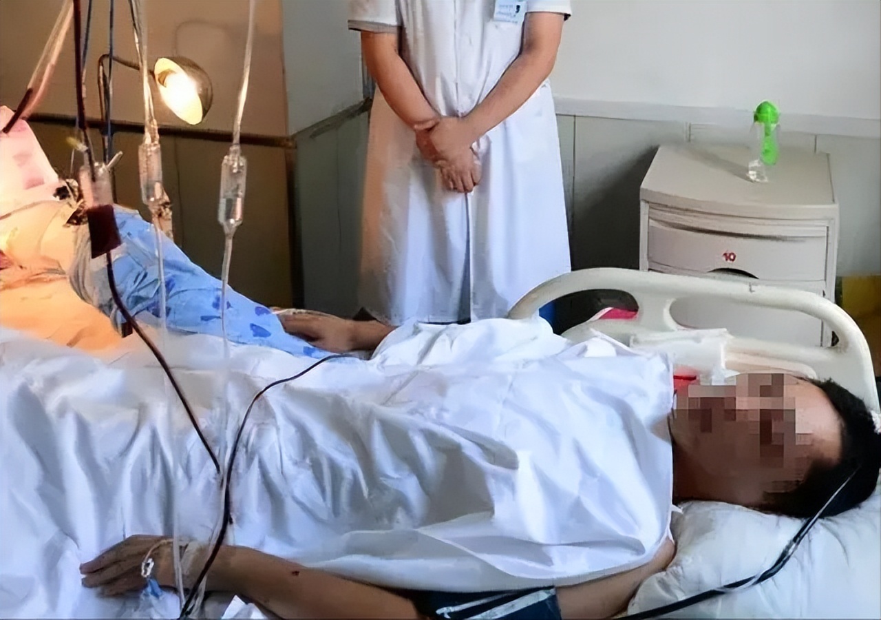 丈夫癌症晚期妻子却不管完整版,丈夫得膀胱癌晚期不想连累妻子