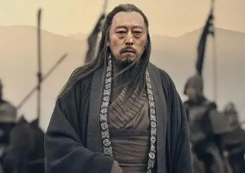 关于怎么和生性多疑的领导打交道,如何面对性格耿直的领导