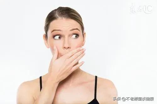 口臭的人呼出气体是臭的吗,口臭的人身上会臭吗