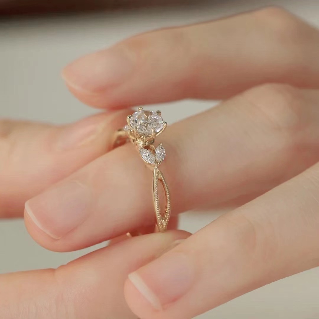 老凤祥钻戒怎么看真假,老凤祥au750d0.10ct钻戒多少钱