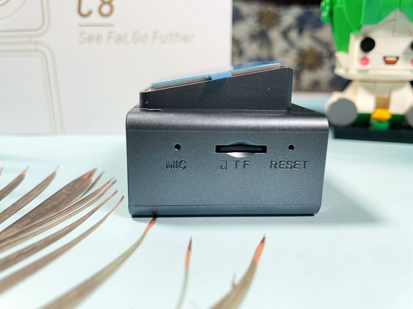 360g900和海康威视c8夜间行车对比,海康威视与360行车记录仪哪个更好