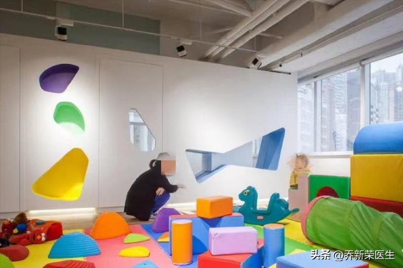 有一种职业叫幼师，有一种痛叫呵护他人的孩子，自己却迟迟怀不上