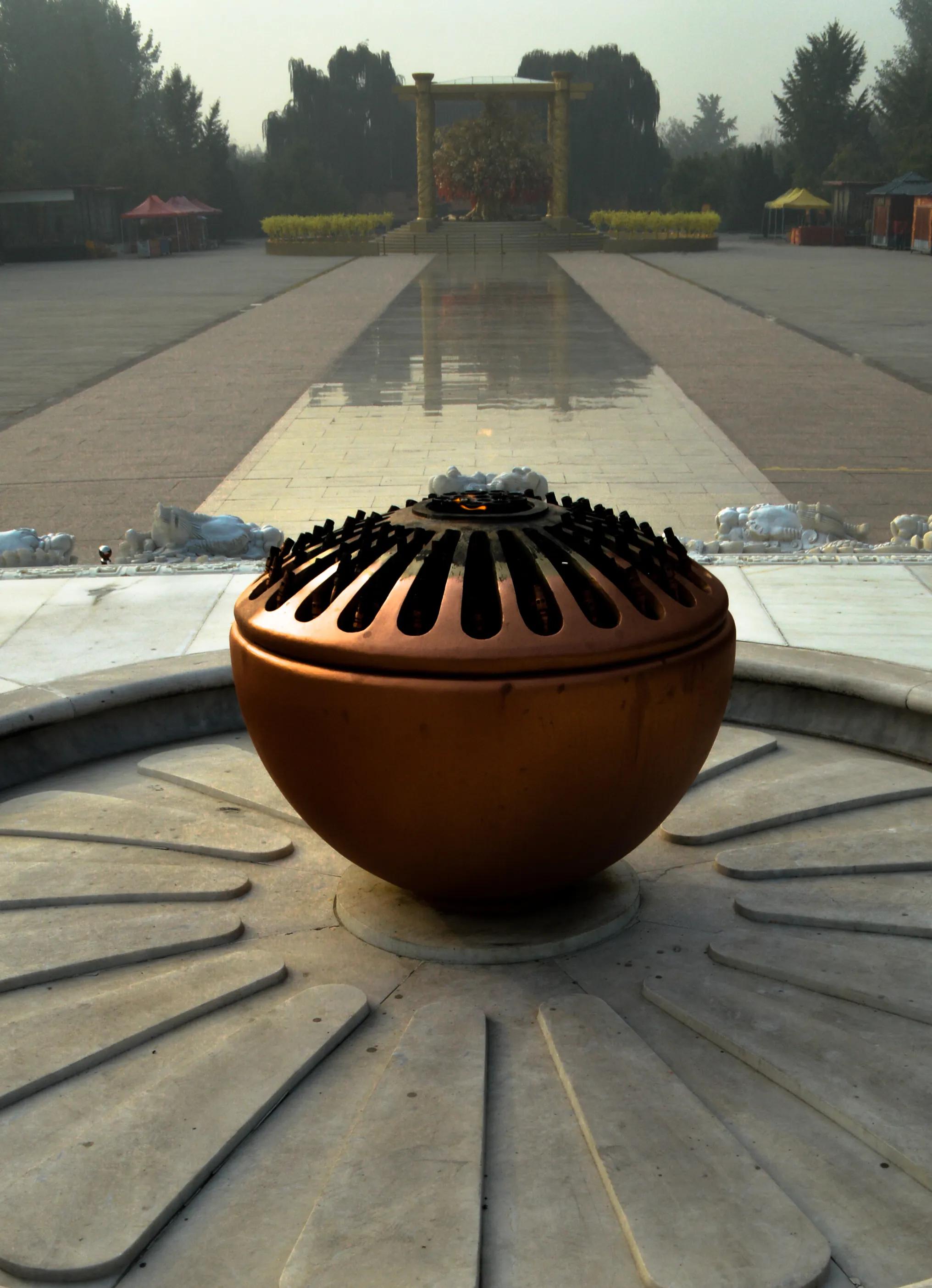 新郑轩辕黄帝故里景区门票,黄帝故里轩辕桥2010年