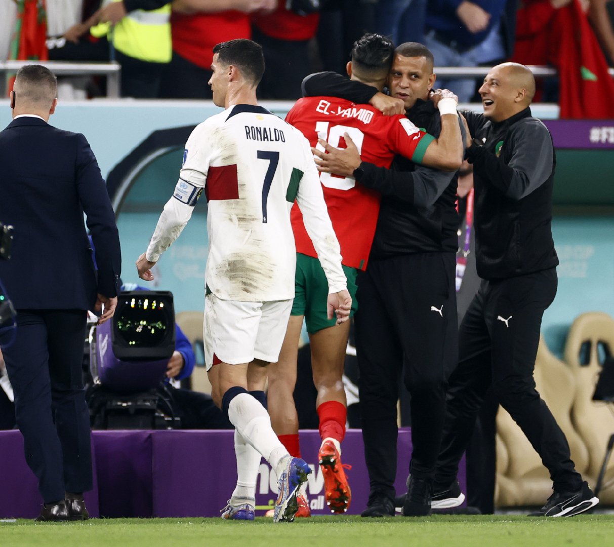 葡萄牙主帅不让c罗首发的原因,葡萄牙内讧后续