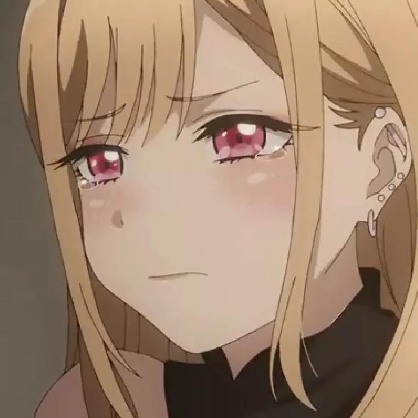 更衣人偶坠入爱河系列头像第一弹（今年的新老婆嘿嘿）