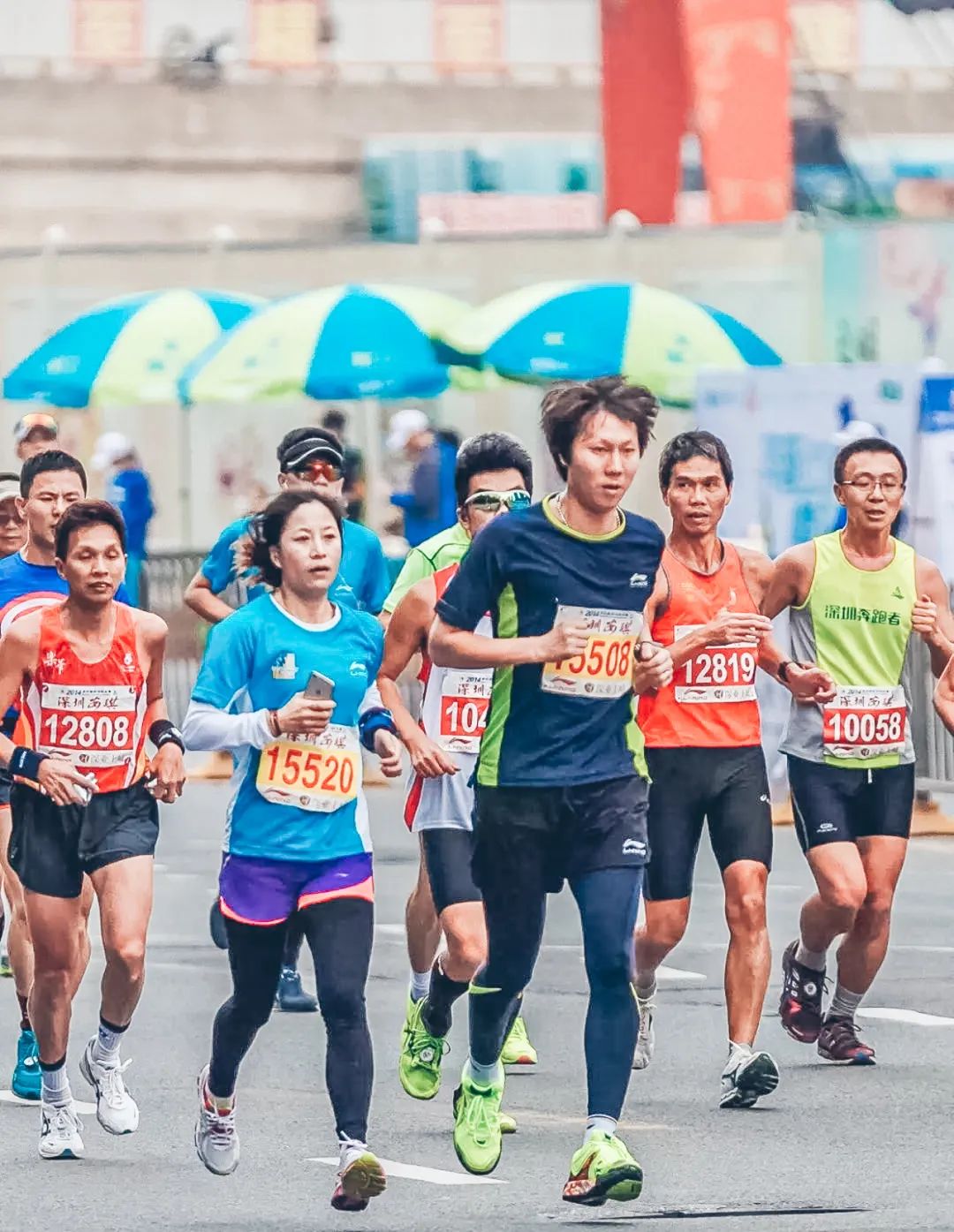 百米破10秒的足球运动员,足球运动员进球最多的人