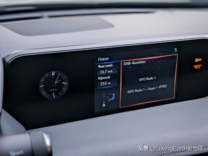 雷克萨斯ux200安全系数,雷克萨斯ux200双闪