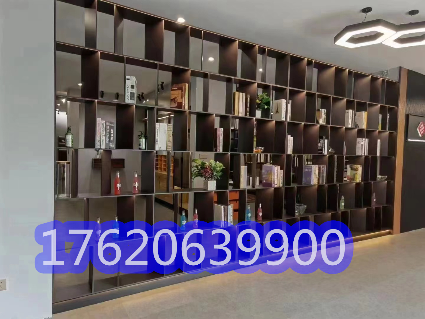 佛山不锈钢屏风隔断酒柜壁龛定制,福建不锈钢屏风隔断酒柜壁龛定制