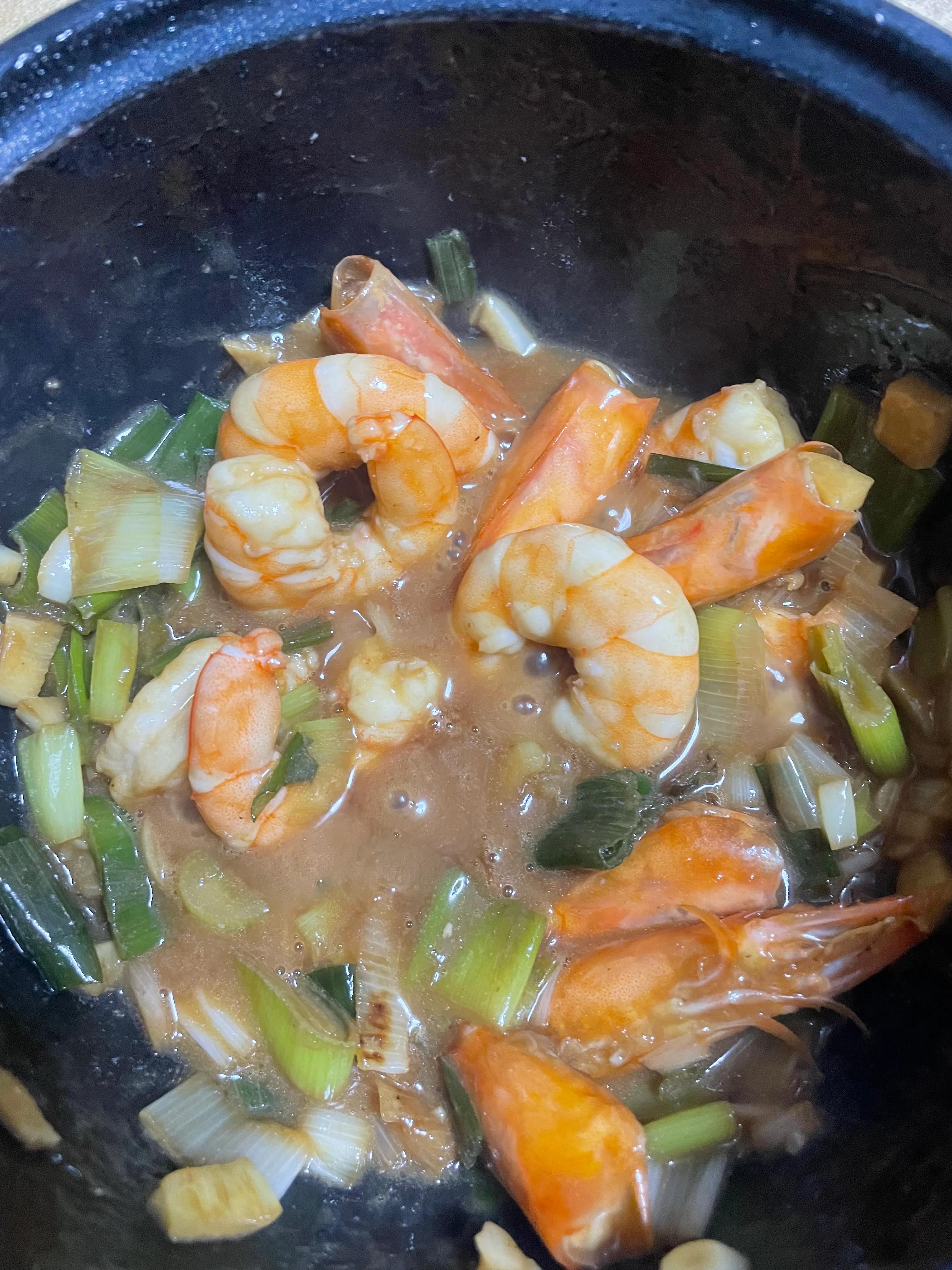 在新加坡可以自己煮饭吗,在新加坡吃海鲜便宜吗