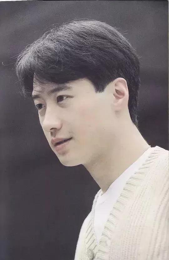 刘德华唱歌到底什么水平,刘德华唱歌一般为什么能红到现在