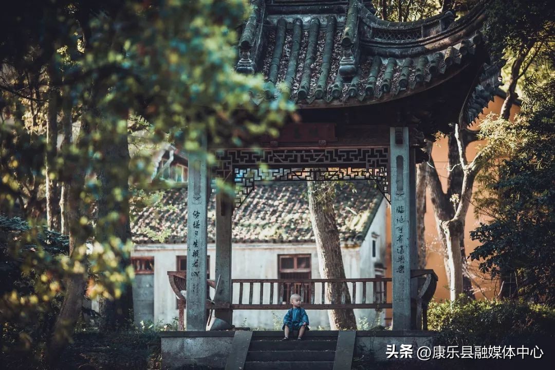 如果一个人不想说话意味着什么,一个人变得不想说话是什么原因