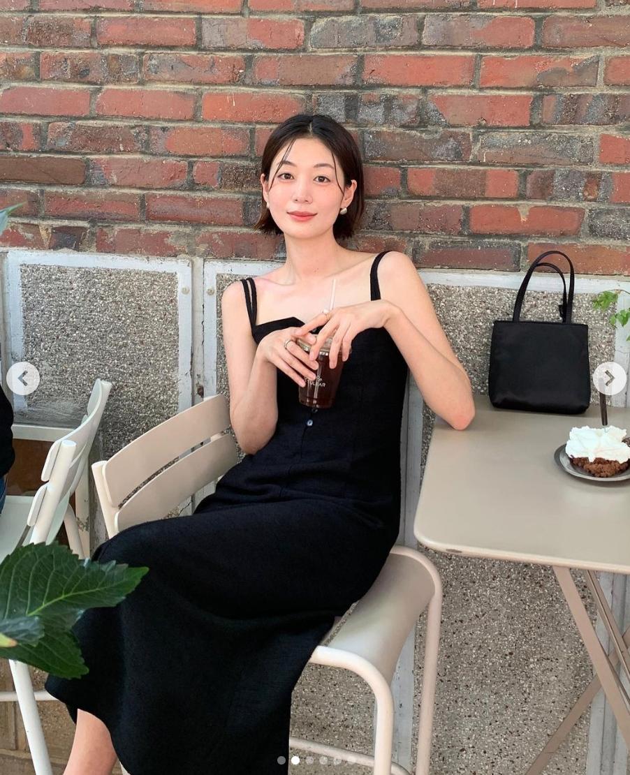 时尚博主的19件夏季日常穿搭look,这位博主的减龄穿搭值得学习