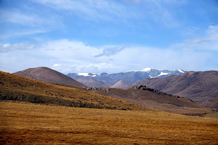 天峻到木里煤矿道路,天峻县到木里镇路过的雪山