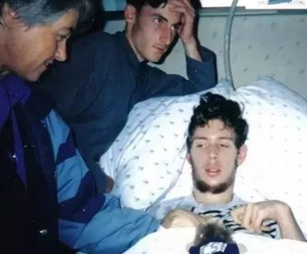 南非男孩昏睡十一年,南非男孩卧床11年