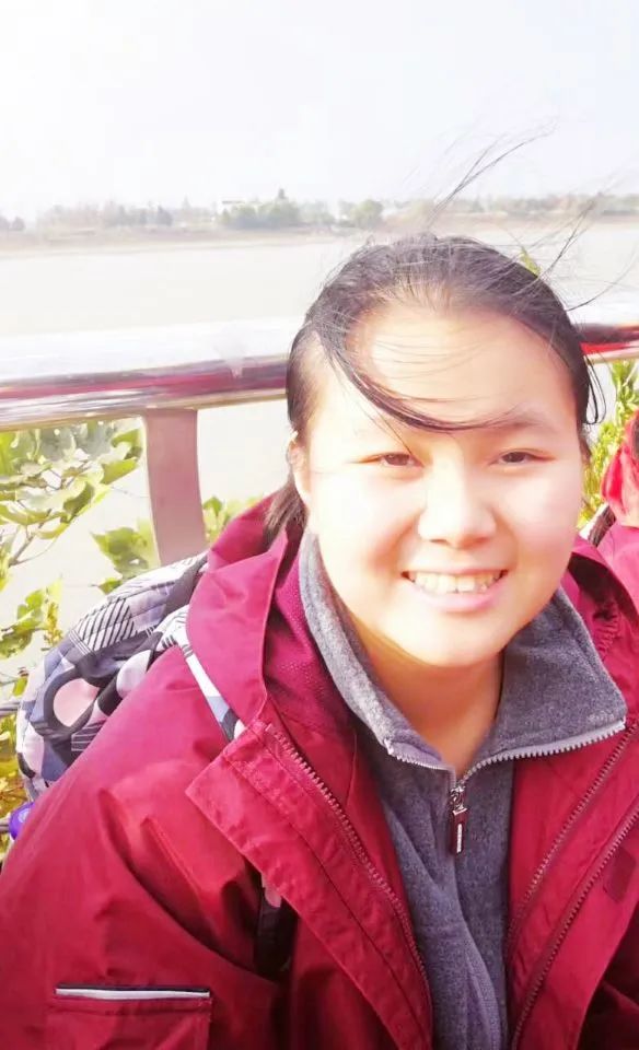 东大精英学校,大英才班和小英才班哪个好