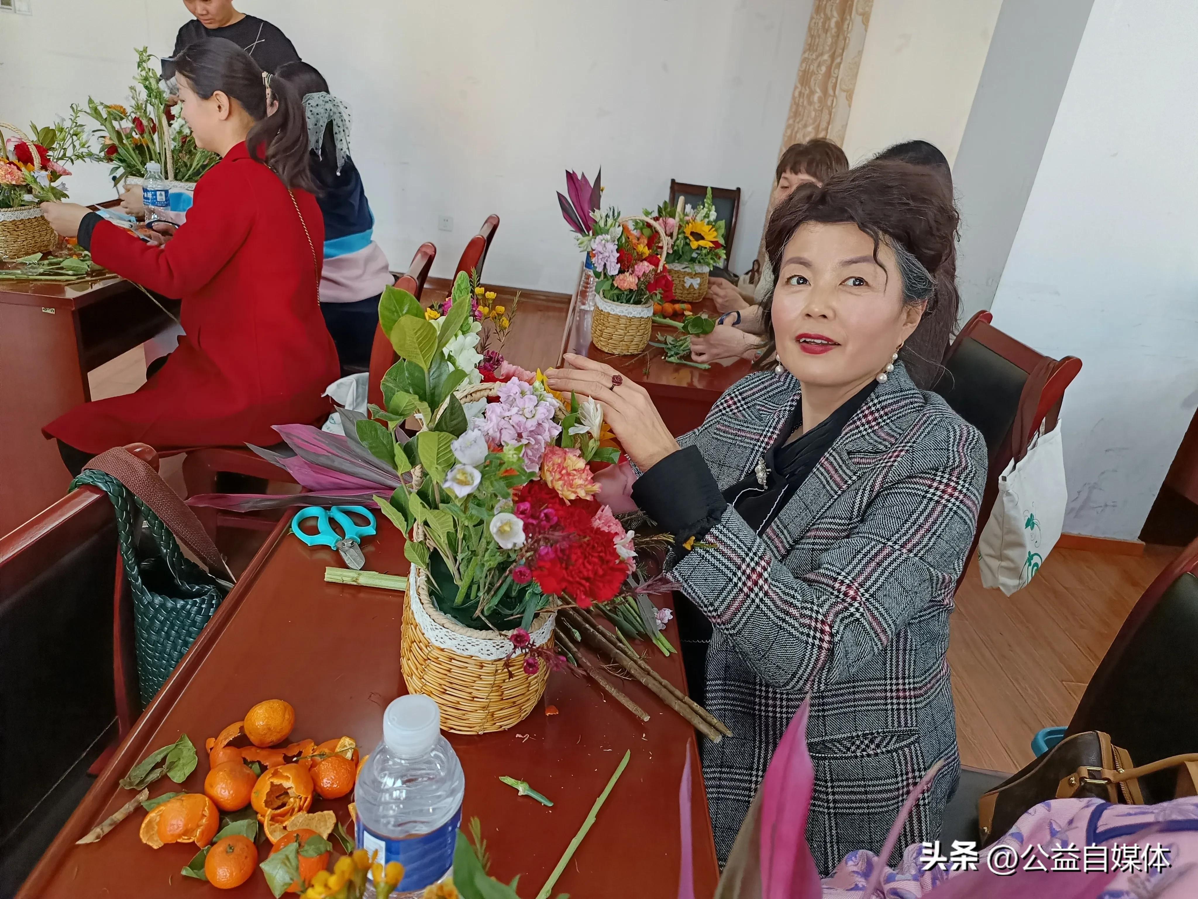 界首市新联会开展“多彩多姿庆三八，携手筑梦新时代”活动