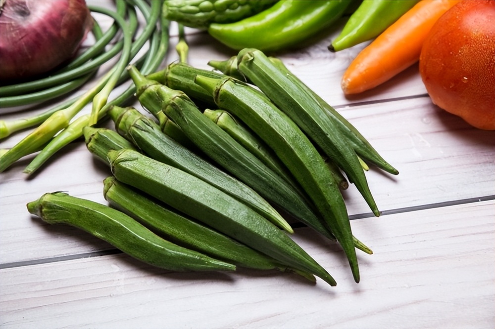怎样挑选秋葵才是嫩的,挑选秋葵的最佳方法