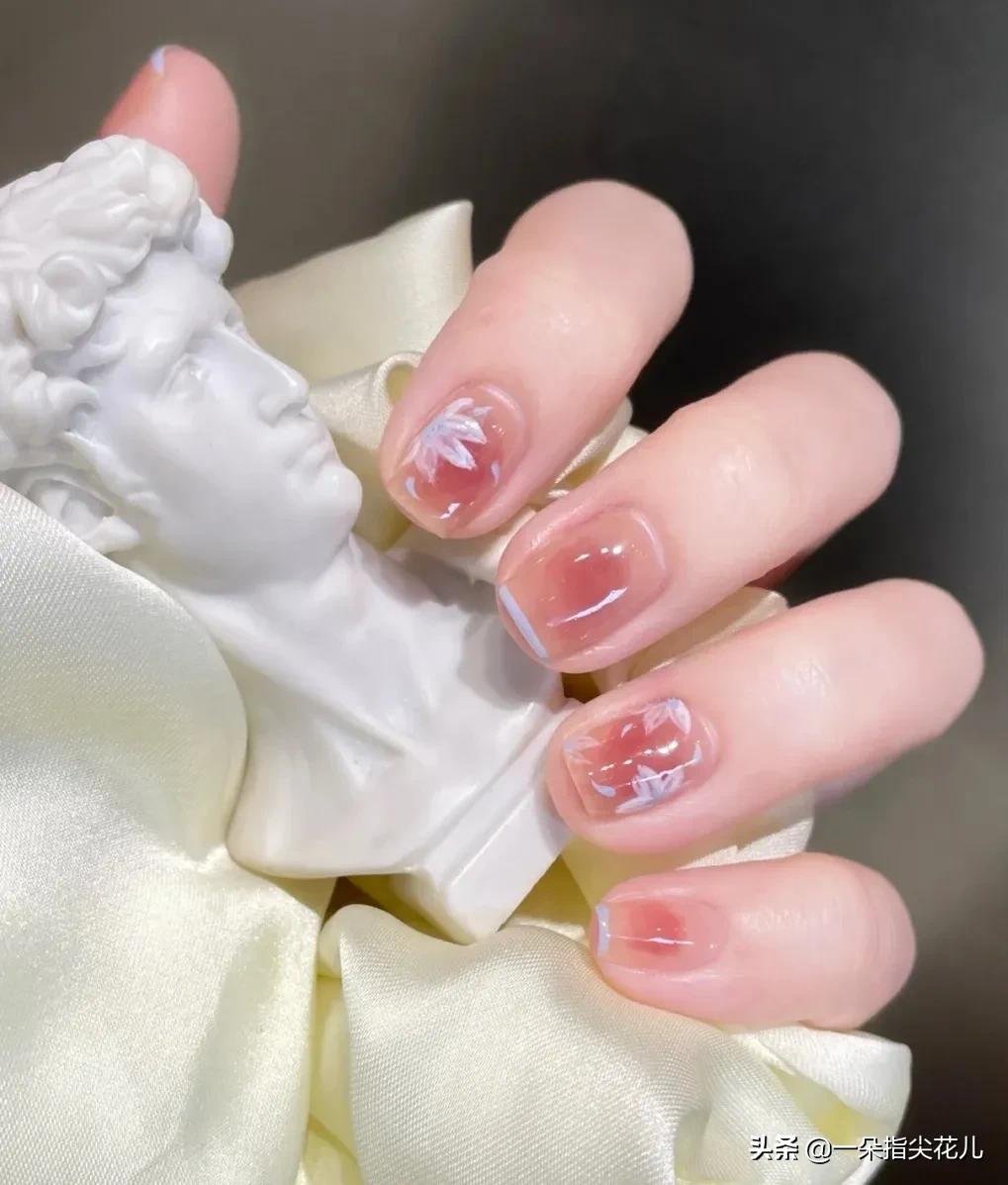 腮红甲推荐网红爆款图片,2022全网爆款腮红纯欲