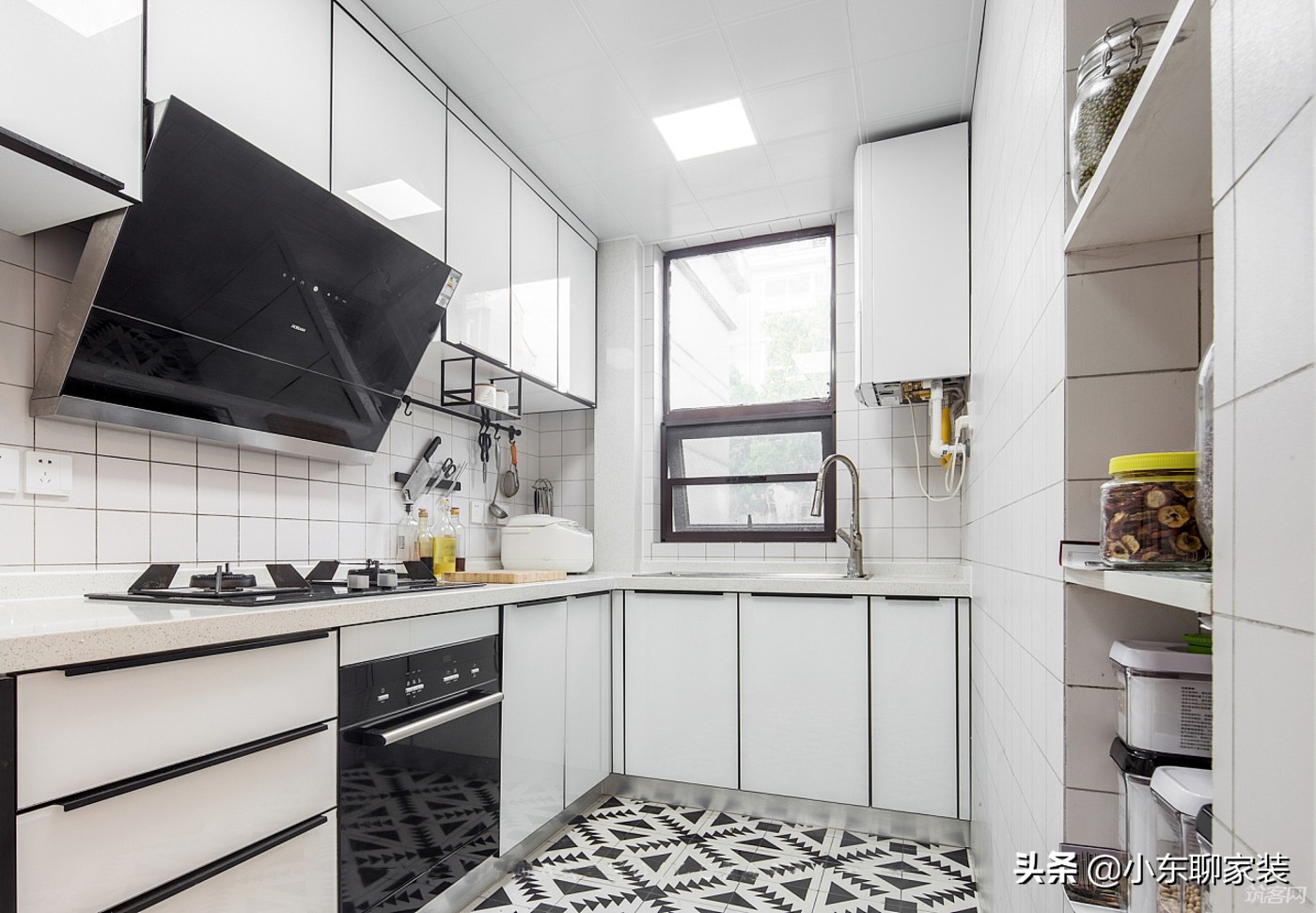 集成灶和侧吸油烟机哪个更实用,集成灶和顶吸油烟机哪个好