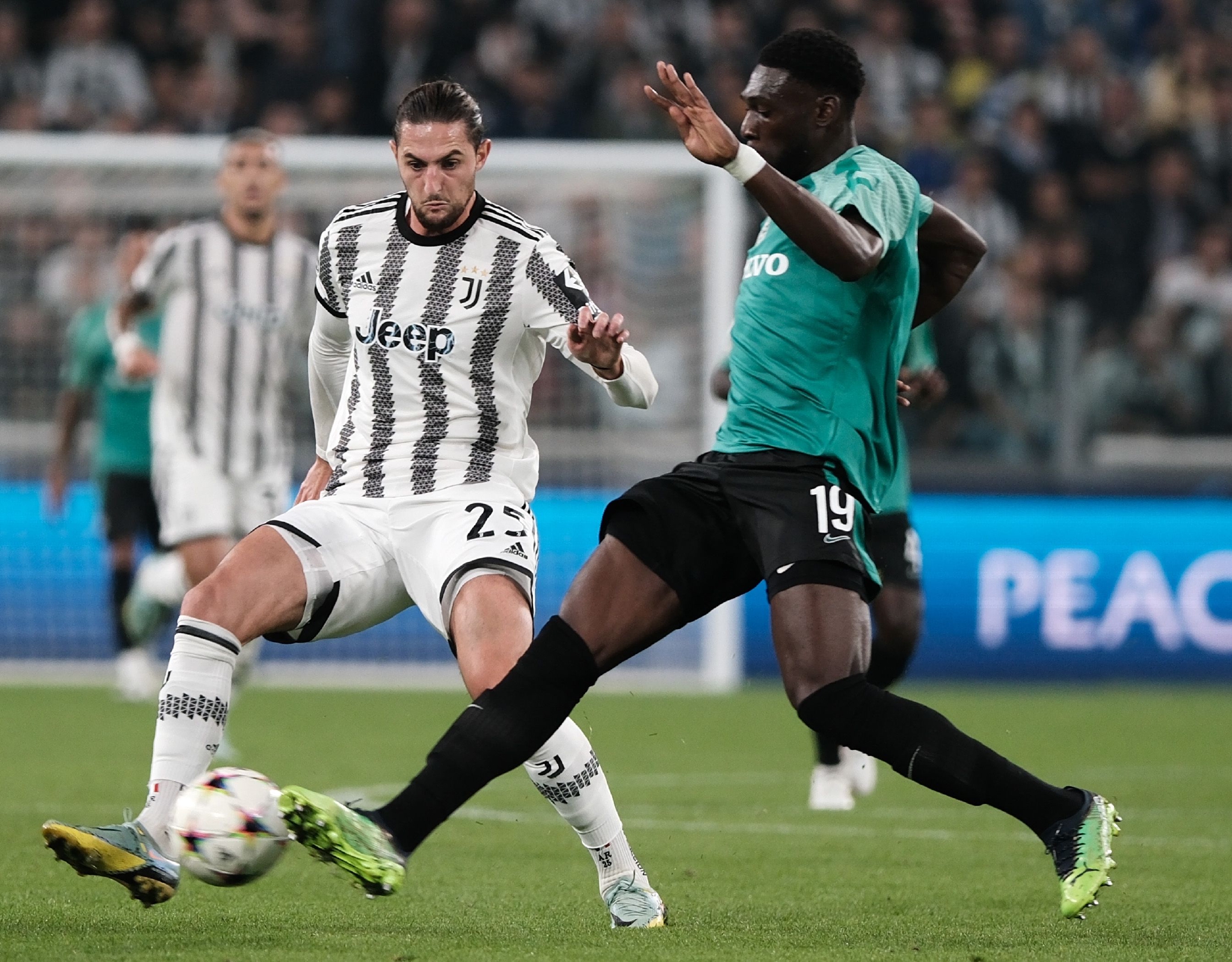 尤文转会巴黎球队,尤文巴黎最新转会消息