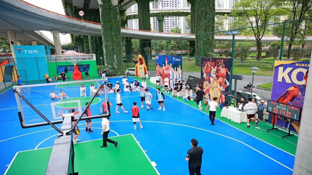 闄嗗啿杩愬姩瑙嗛,闄嗗啿楠戣