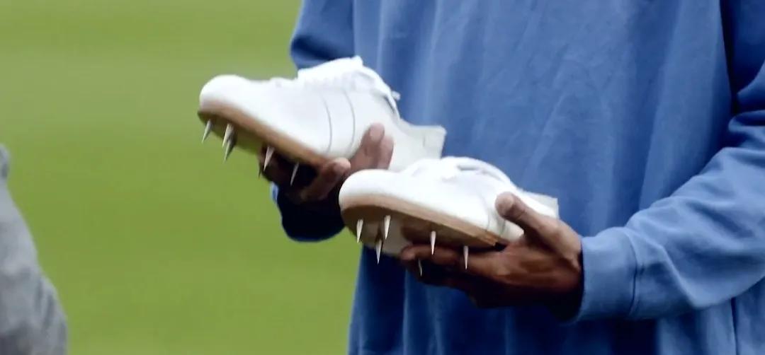 彪马和阿迪达斯是亲兄弟吗,阿迪达斯和彪马都是德国品牌吗